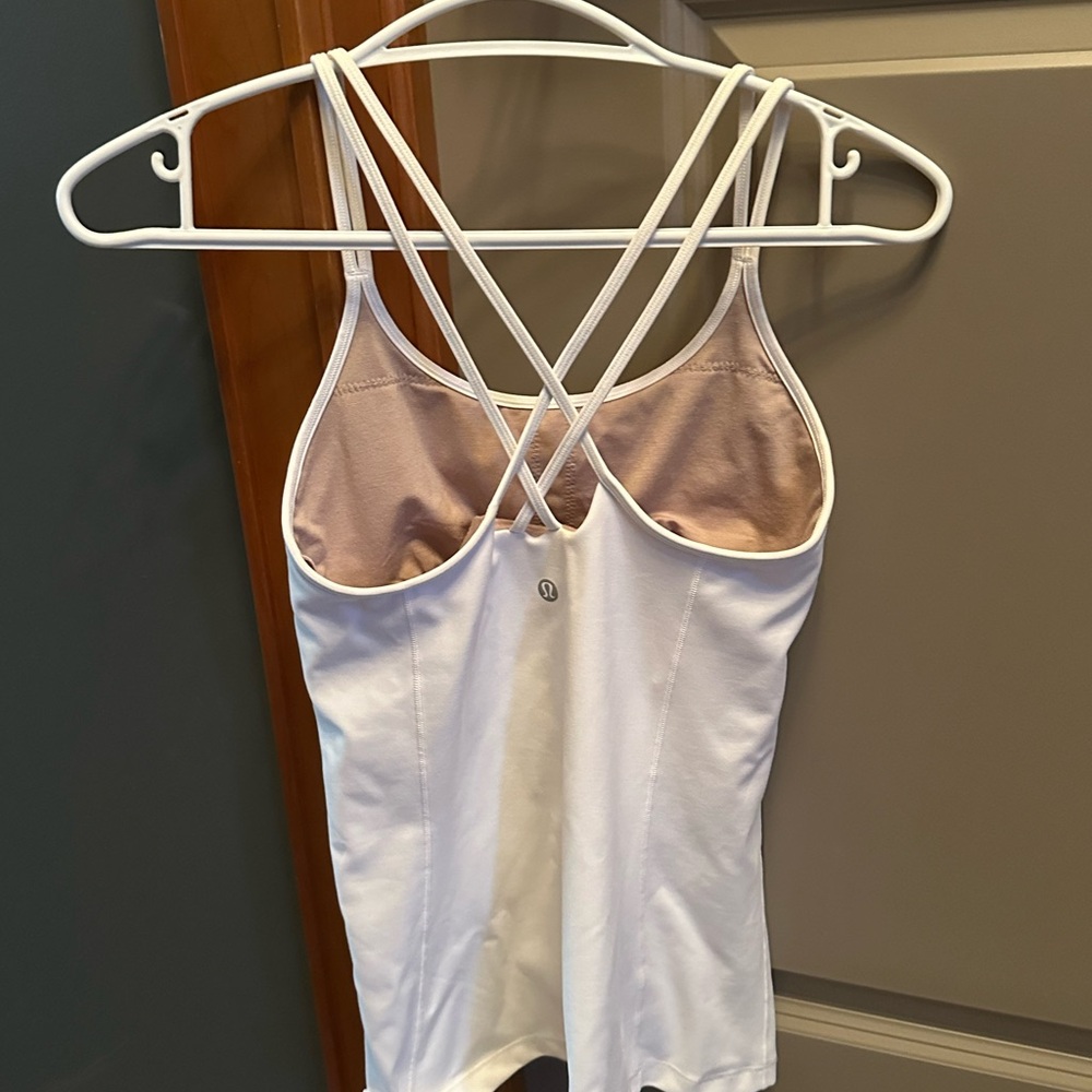 lulu lemon ladies cream coloured tank size small